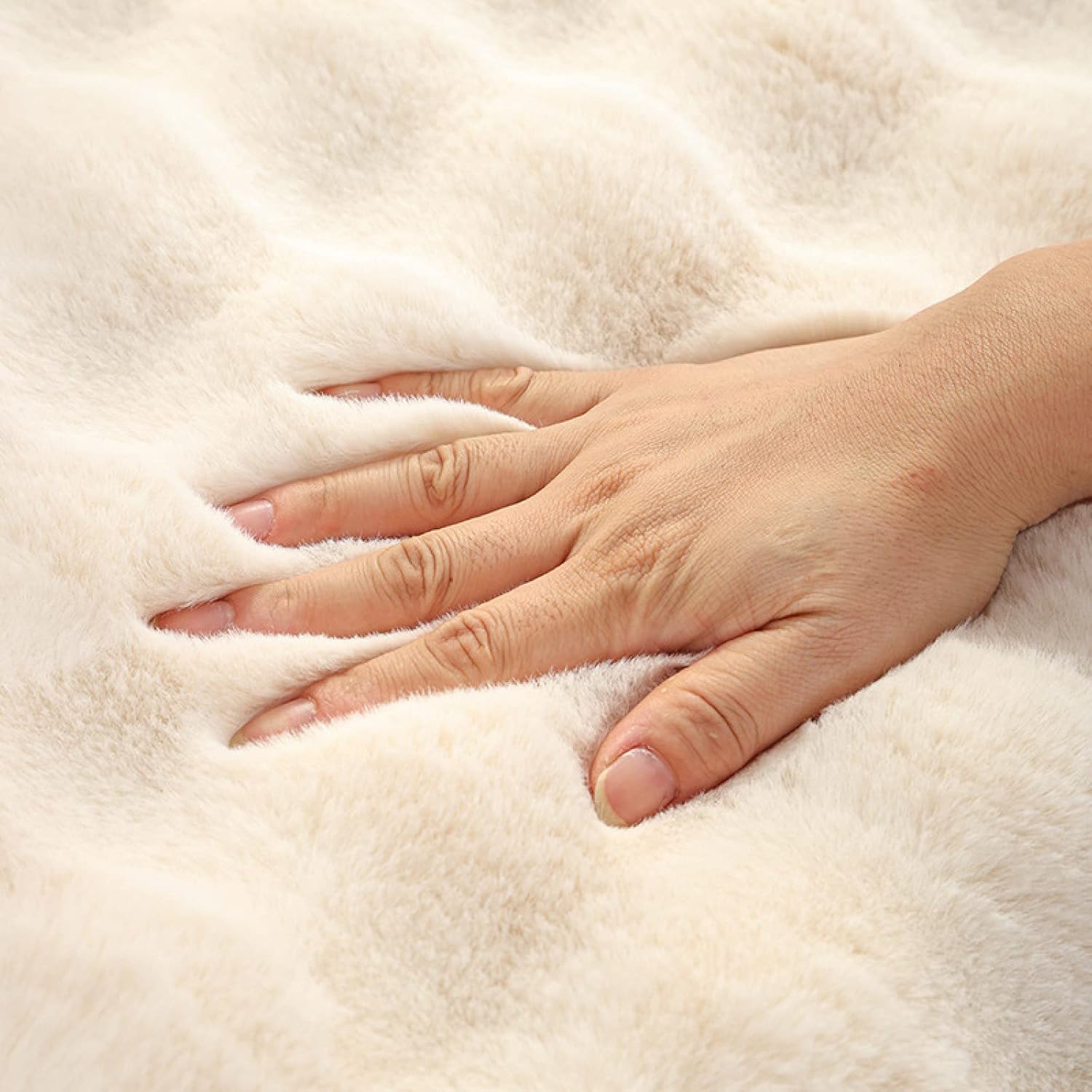 Plush Non Slip Sofa Mat - Vanilla Cream
