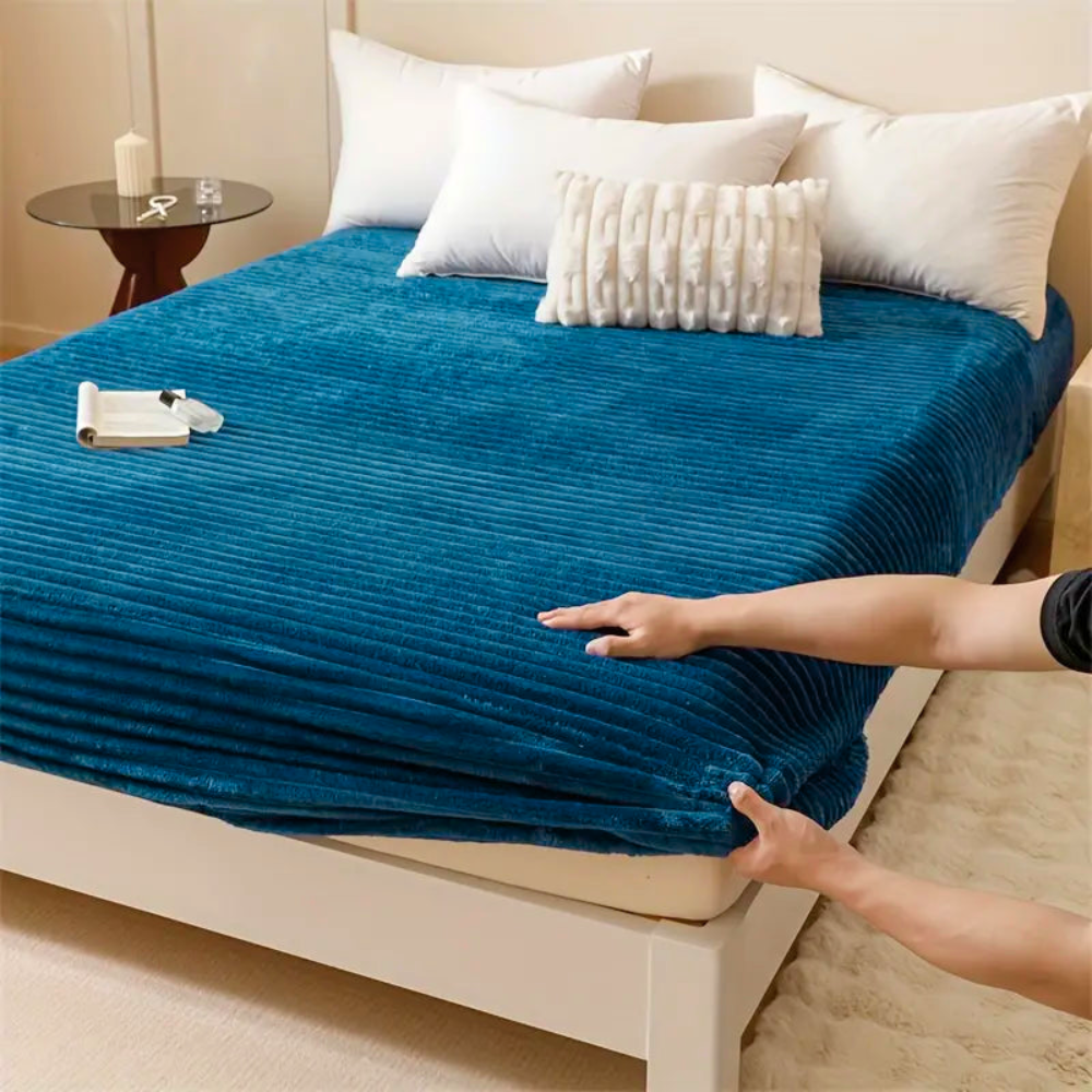 Luxe Rabbit Fur Fitted Sheet - Peacock / KING SIZE (72X78)