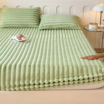 Luxe Rabbit Fur Fitted Sheet - Green / KING SIZE (72X78)