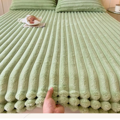 Luxe Rabbit Fur Fitted Sheet - Green / KING SIZE (72X78)