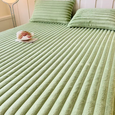 Luxe Rabbit Fur Fitted Sheet - Green / KING SIZE (72X78)