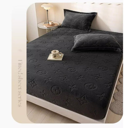 All Season Ultra Soft Milk Fitted Sheet