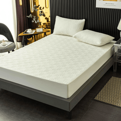 Ultra Soft Water-Resistant Quilted Bed Cover Set