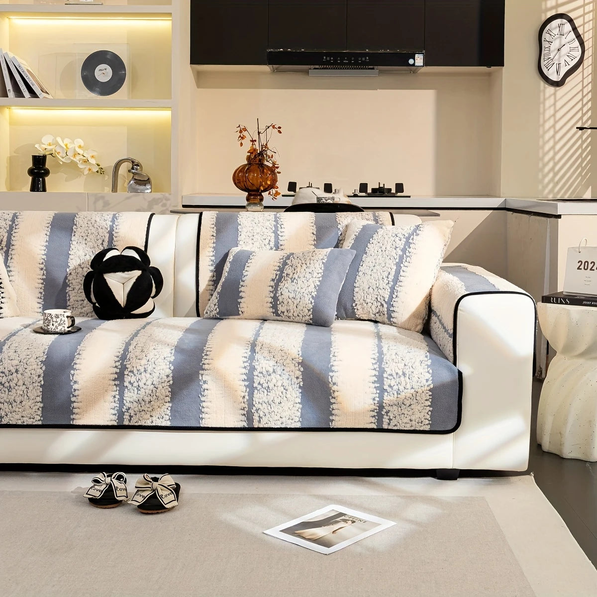 Vintage Modern Velveteen Sofa Mat - Grey/White