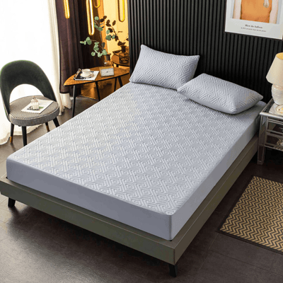 Ultra Soft Water-Resistant Quilted Bed Cover Set
